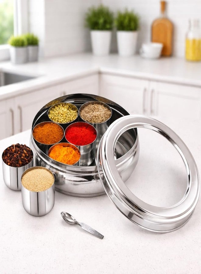 DARAZ علبة توابل داراز الكلاسيكية من الفولاذ المقاوم للصدأ | علبة توابل | علبة ماسالا | منظم بغطاء زجاجي شفاف، يحتوي على 7 علب وملعقة صغيرة، فضي اللون - Image 1